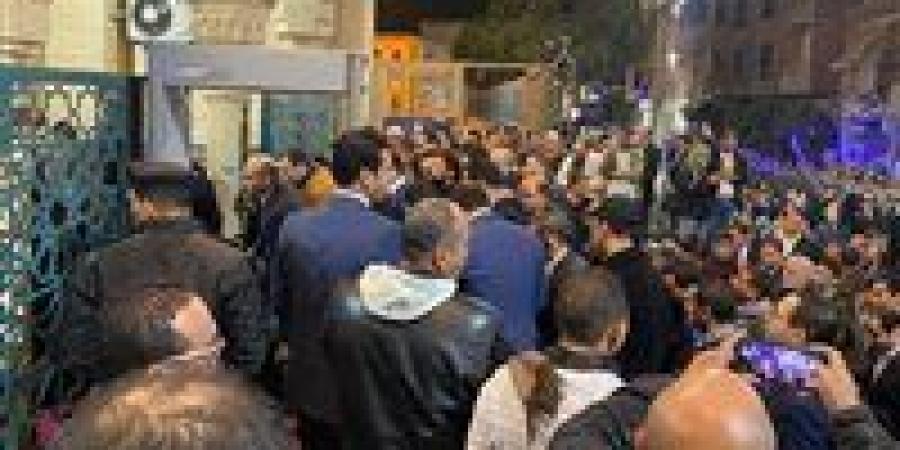 تشييع مهيب لضحايا حادث الطريق الصحراوي الشرقي بالمنيا