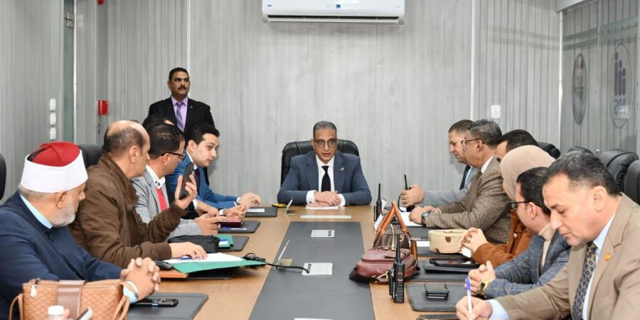 مع انطلاق جولة إعادة انتخابات مجلس النواب 2025 بالدائرة الثالثة.. محافظ الفيوم يتابع أعمال فتح وانتظام جميع لجان التصويت أمام الناخبين