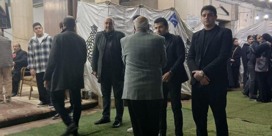 بدء عزاء الفنان سعيد مختار بدار المناسبات في طنطا