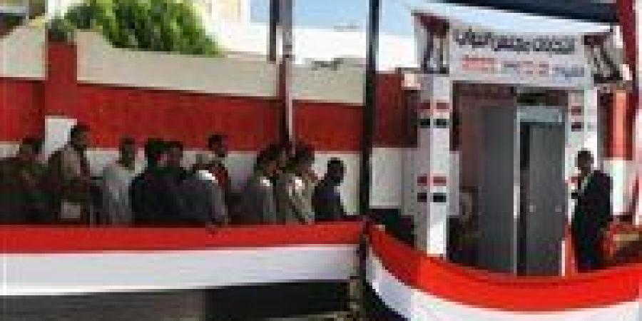 الناخبون يتوافدون على اللجان الانتخابية بالفيوم للإدلاء بأصواتهم في انتخابات مجلس النواب 2025