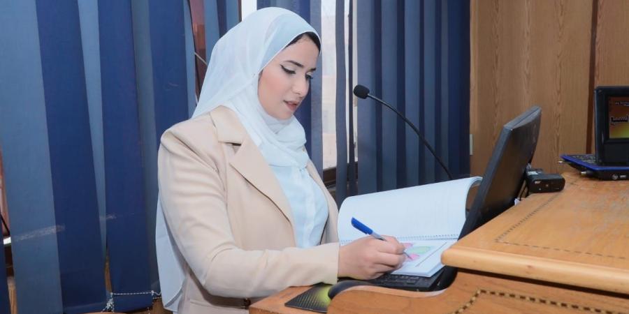 باحثة بعلوم المنصورة ابتكرت زجاج بيولوجي ينقّي مياه الصرف