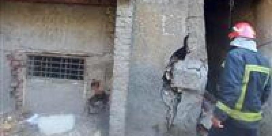 مأساة تحت الأنقاض.. انهيار منزل يودي بحياة أم وطفليها جنوب الأقصر