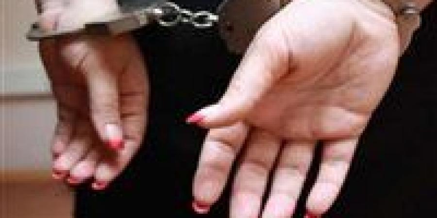 تحويشة العمر.. سيدة تسرق 4 ملايين جنيه ومشغولات ذهبية من زوجها في الهرم