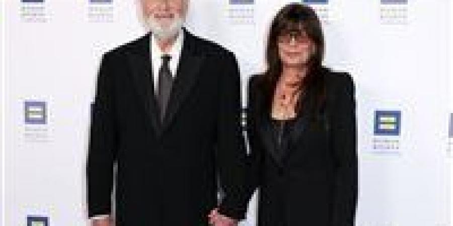 مشتبه بنجلهما المدمن.. تطورات صادمة في مقتل المخرج روب راينر وزوجته في لوس أنجلوس