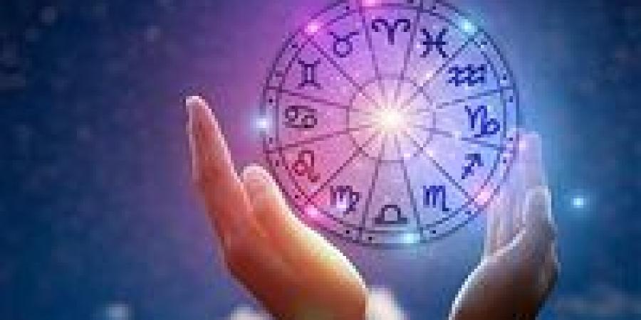 توقعات الأبراج حظك اليوم الاثنين 15-12-2025 لجميع الأبراج مهنياً وعاطفياً وصحياً