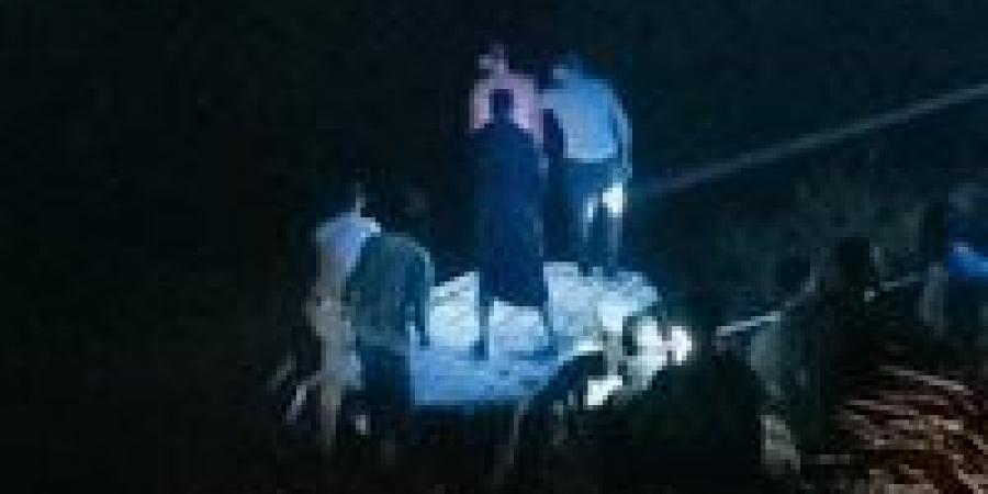 إصابات في انقلاب ميكروباص داخل ترعة بقرية الجبلاو جنوب قنا