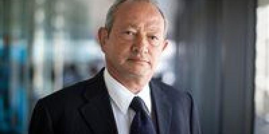 ساويرس يتوقع وصول أوقية الذهب لـ 6 آلاف دولار في 2026