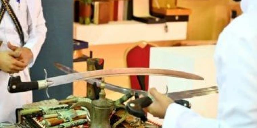 حرفة صناعة السيوف العربية.. رمز للتراث والإبداع فى معرض "حرفة مكة"