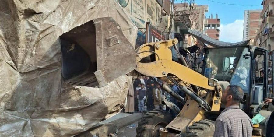 تحرير
      529
      مخالفة
      بمراكز
      المنيا
      لتحقيق
      السيولة
      المرورية
      والحفاظ
      على
      المظهر
      الحضاري