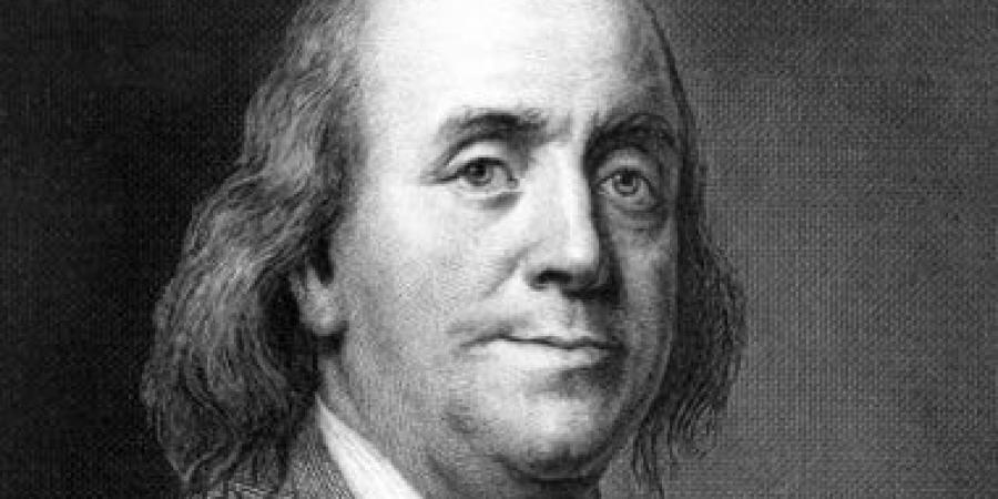 لماذا اشتهر كتاب تقويم ريتشارد الفقير لـ بنجامين فرانكلين؟