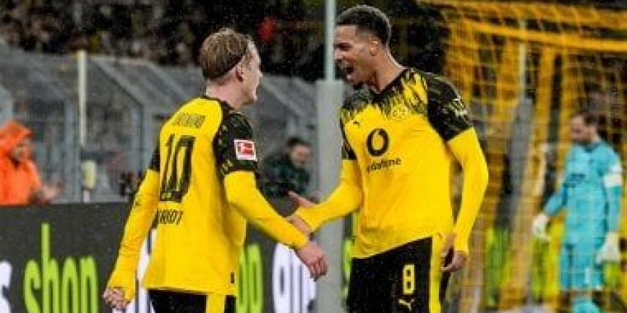 بروسيا دورتموند يقص شريط الجولة الـ15 من البوندزليجا ضد جلادباخ