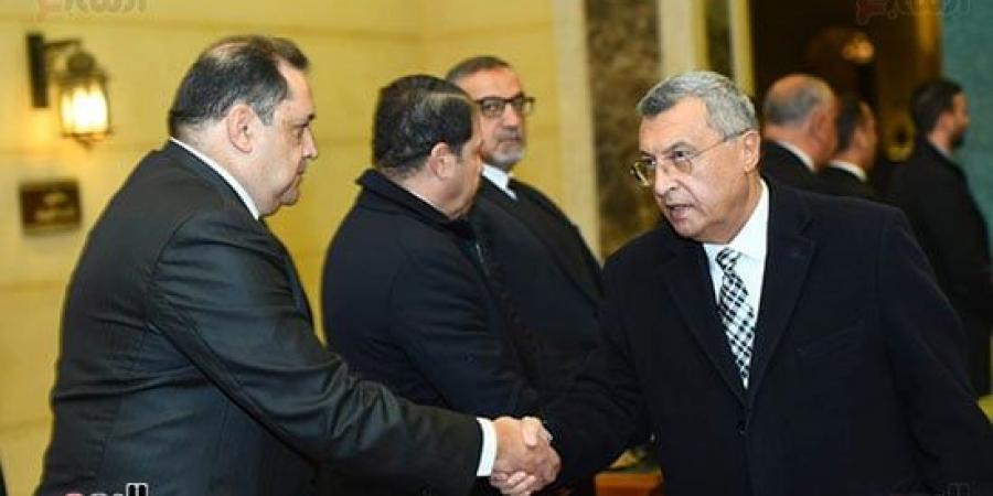 مستشار رئيس الجمهورية يؤدى واجب العزاء فى وزير الثقافة الأسبق محمد صابر عرب