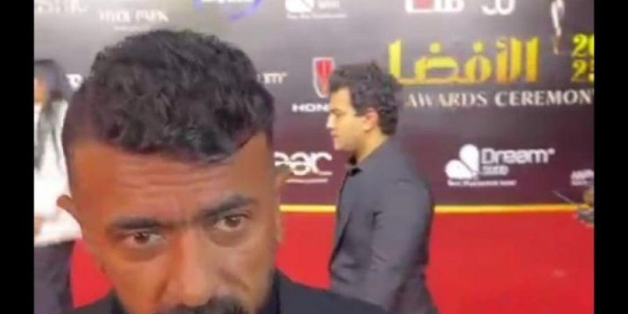 أحمد
      العوضي:
      هتجوز
      قريب
      ومش
      هفضل
      سينجل
      عشان
      حد