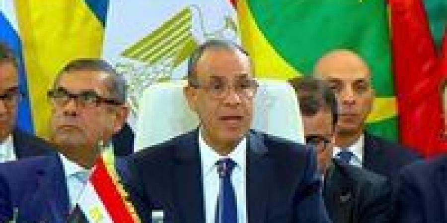 وزير
      الخارجية:
      مصر
      تعتز
      بالشراكة
      الروسية
      الإفريقية
      وتدعم
      نظامًا
      دوليًا
      أكثر
      عدلًا
      وترفض
      تهجير
      الفلسطينيين