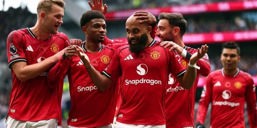 أستون
      فيلا
      يستضيف
      مانشستر
      يونايتد
      في
      الدوري
      الإنجليزي