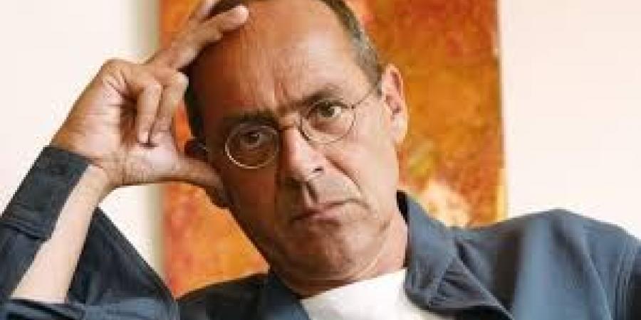 برنارد ستيجلر.. فيلسوف العصر الرقمى القارئ لتقنية بوصفها قدر الإنسان الحديث