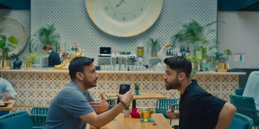 بتول
      عرفة
      تخرج
      ديو
      "جناين
      ورد"
      لمحمد
      المشعل
      وحازم
      أحمد
      باللهجة
      المصرية