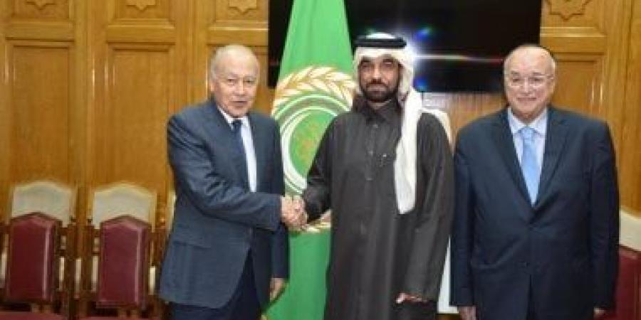 الشبكة العربية للمؤسسات الوطنية لحقوق الإنسان تكرّم أحمد أبو الغيط