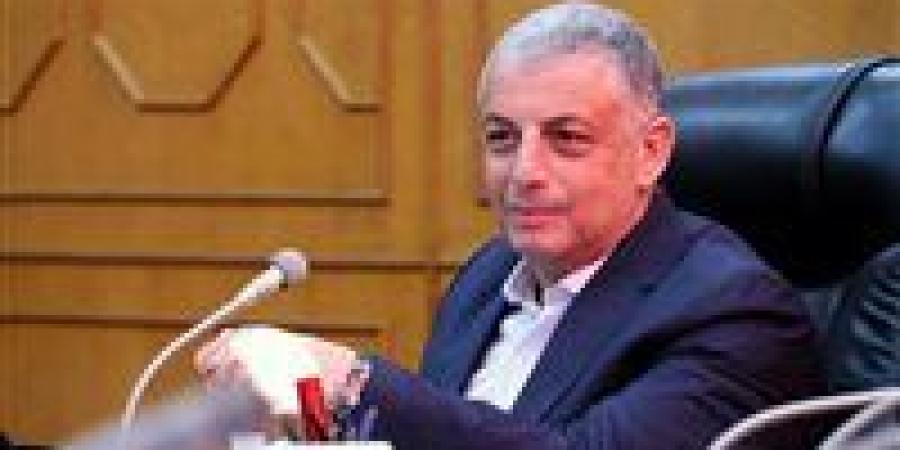 محافظ
      الإسماعيلية
      يطلق
      خطوط
      مواصلات
      مجانية
      لخدمة
      رواد
      «مركز
      الإسماعيلية
      التجاري»
      خلال
      الافتتاح