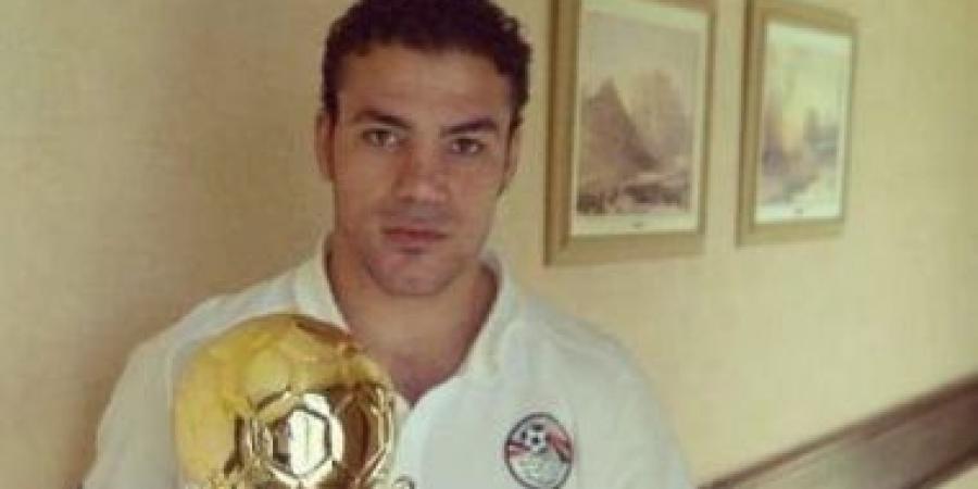 عمرو زكى: اتحاد الكرة مش بيحمى حسام حسن.. وأمى مقهورة بسببى