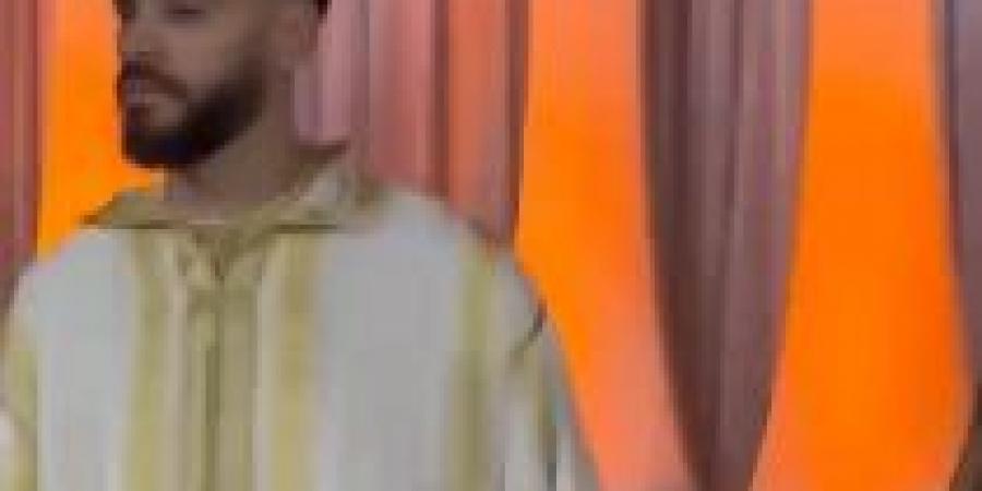 محمود
      بنتايج
      يظهر
      بالقفطان
      المغربي
      في
      حفل
      زفافه
      على
      ابنة
      أحمد
      سليمان
      عضو
      مجلس
      إدارة
      الزمالك
      (صور)