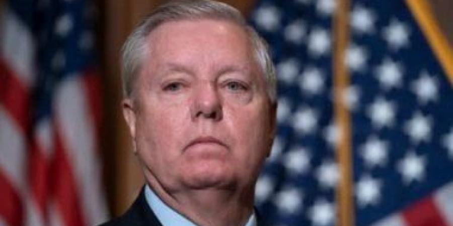 سيناتور أمريكى يدعو من داخل إسرائيل إلى تجديد حرب الإبادة على غزة