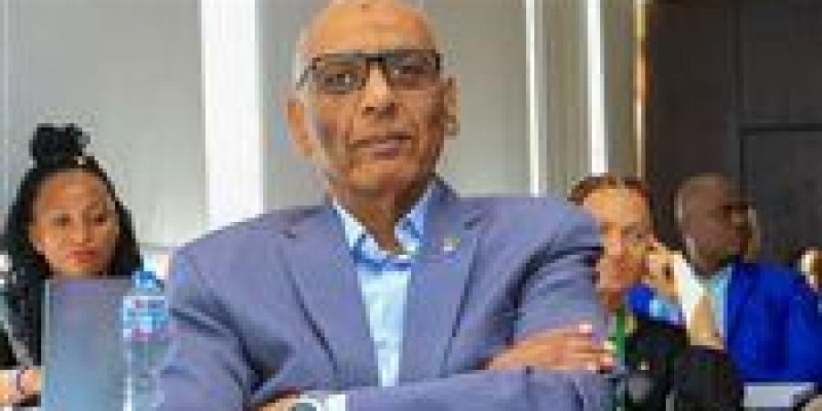 أشرف
      فرحات:
      دعم
      الأجهزة
      الفنية
      للمنتخبات
      القومية
      أولوية
      في
      تطوير
      الهوكي