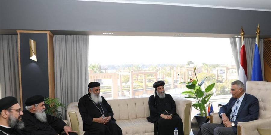 أول
      زيارة..
      استعدادات
      أسوان
      لاستقبال
      البابا
      تواضروس
      الثاني