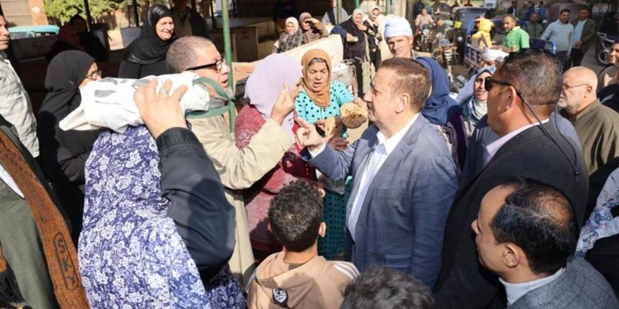 محافظ
      المنوفية
      يتفقد
      اللمسات
      النهائية
      بموقف
      قويسنا
      النموذجي