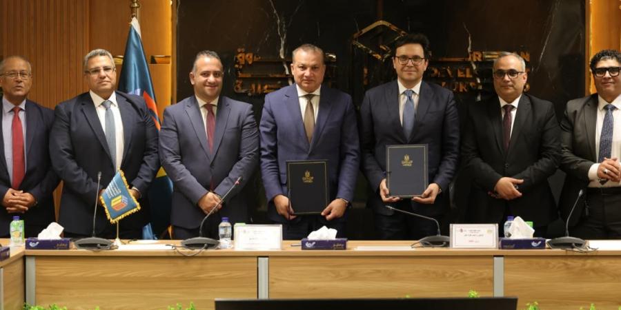 الثقافة والتنمية الحضرية يوقعان بروتوكول لتنظيم فعاليات ثقافية بحديقة الفسطاط