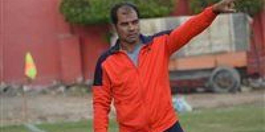 علاء
      نوح
      مديرا
      فنيا
      لفريق
      بلدية
      المحلة
      بدوري
      المحترفين