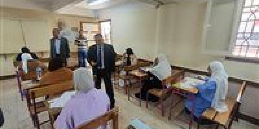 أسئلة
      امتحانات
      نصف
      العام
      صفوف
      النقل..
      وزارة
      التعليم
      تكشف
      تفاصيل
      الأسئلة