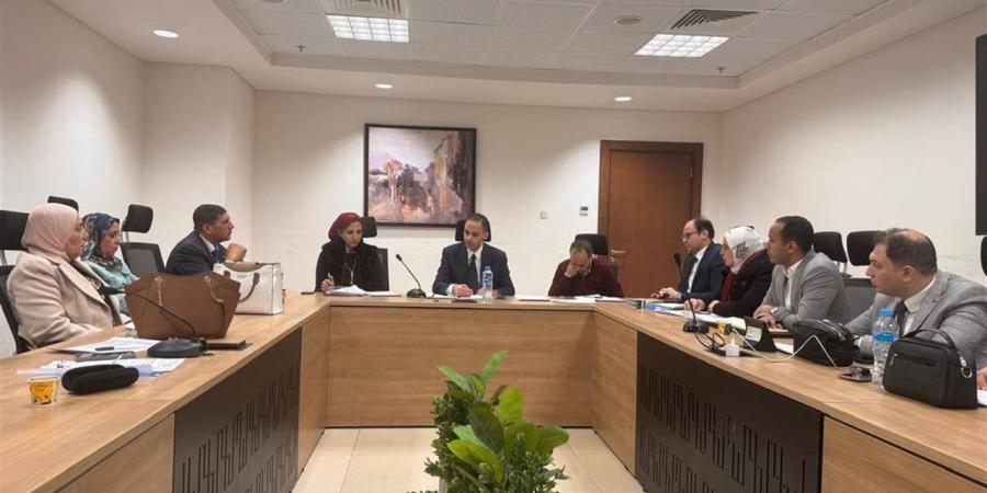 تفاصيل
      الاجتماع
      الأول
      للجنة
      تطوير
      منظومة
      طب
      الأسنان