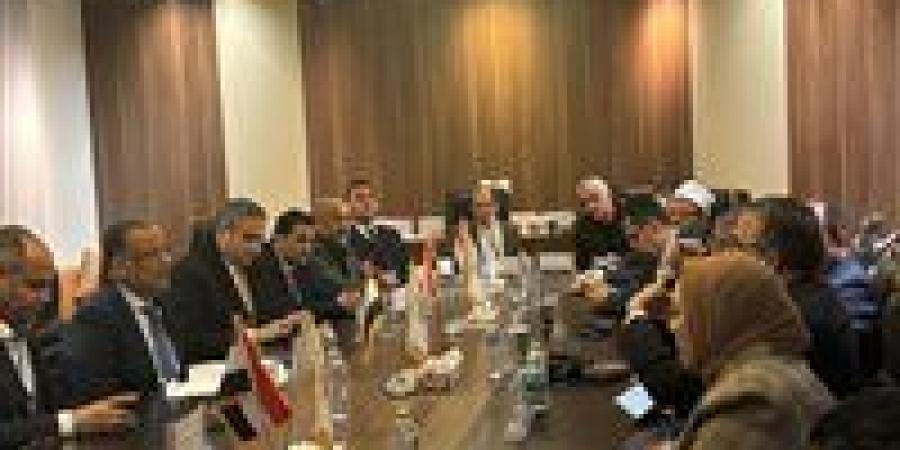 اجتماع
      الهيئة
      البرلمانية
      لنواب
      الشيوخ
      بالجبهة
      الوطنية
      يؤكد
      على
      أهمية
      الترابط
      بين
      لجان
      الحزب
      والأعضاء