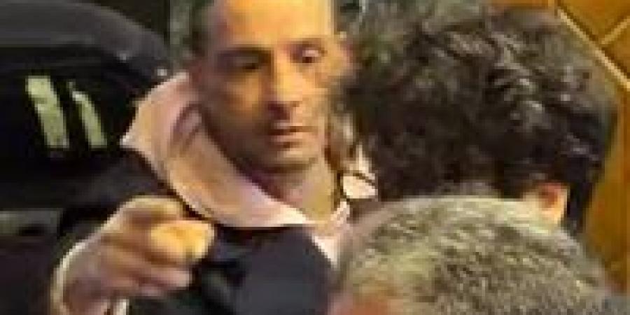 بعد
      واقعة
      أحمد
      الفيشاوي..
      إعلام
      البرلمان:
      لابد
      من
      قواعد
      صارمة
      لاحترام
      خصوصية
      الأفراد
      في
      التغطيات
      الصحفية
      للجنازات