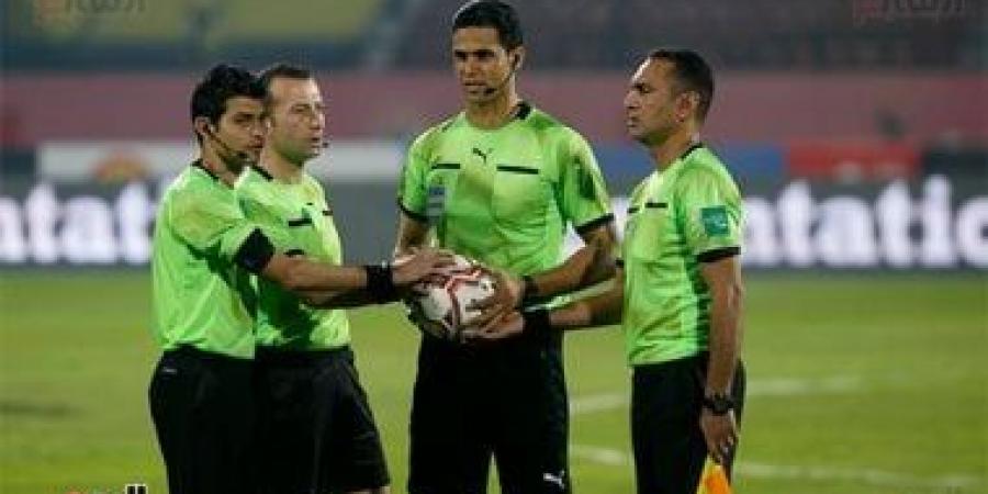 معروف وطه وعاشور يديرون مباراة بوركينا فاسو وغينيا الاستوائية فى أمم أفريقيا