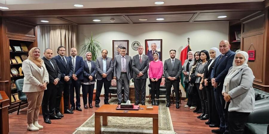 سفير
      دولة
      فلسطين
      لـ«تحيا
      مصر»:
      مصر
      شريك
      أصيل
      في
      صيانة
      الحقوق
      الفلسطينية
      وعمود
      الارتكاز
      الإنساني
      منذ
      اللحظة
      الأولى