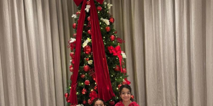 محمد صلاح يحتفل بالكريسماس مع مكة وكيان رغم تواجده مع منتخب الفراعنة بالمغرب