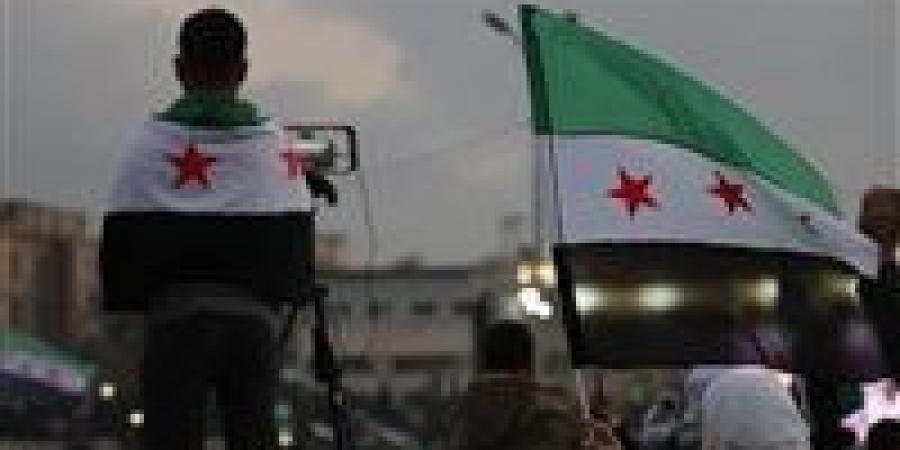 حاكم
      مصرف
      سوريا
      المركزي:
      بدء
      استبدال
      العملة
      القديمة
      بالإصدار
      الجديد
      في
      1
      يناير
      المقبل