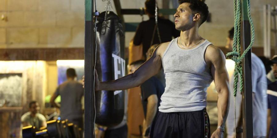 مع
      اقتراب
      موعد
      عرض
      مسلسل
      "بطل
      العالم
      عصام
      عمر:
      اتمني
      أن
      يرى
      الجمهور
      نفسه
      في
      حكاية
      "صلاح
      الحريف"
      في
      مسلسل
      "
      بطل
      العالم"