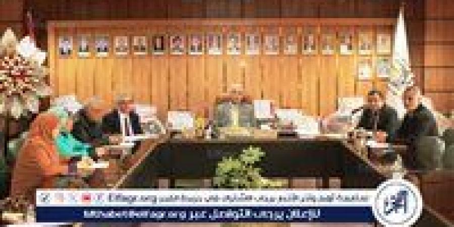 نائب
      رئيس
      جامعة
      أسيوط:
      10
      ملايين
      جنيه
      دعم
      ل
      19
      ألف
      طالب
      من
      صندوق
      التكافل
      الاجتماعي
      بالجامعة