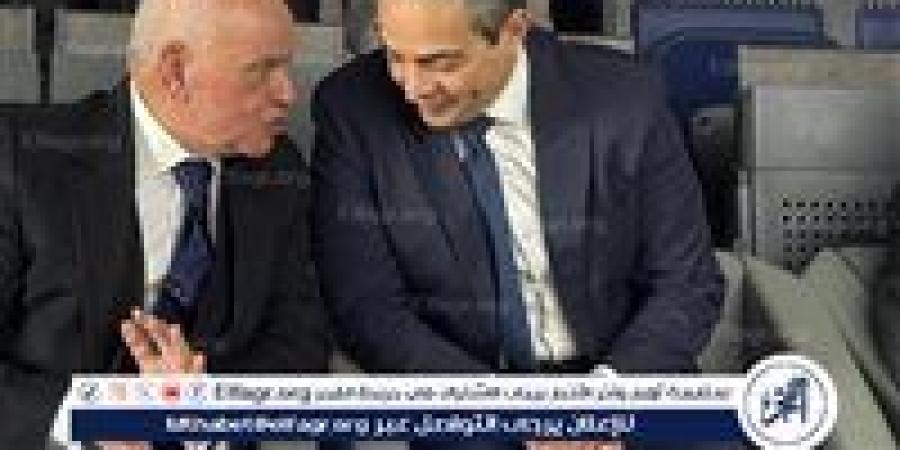 بدعوة
      رسمية
      نقيب
      الإعلاميين
      في
      زيارة
      للجامعات
      الأوروبية
      في
      مصر
      بالعاصمة
      الإدارية