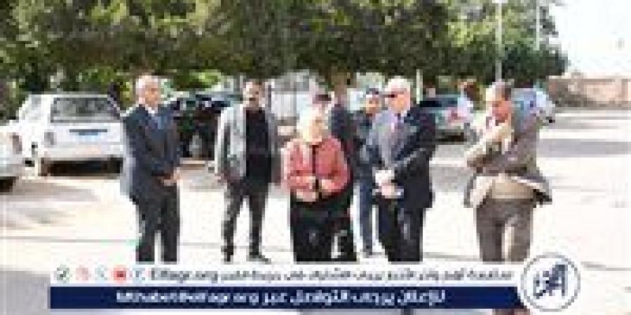 رئيس جامعة قناة السويس يتفقد أعمال تطوير المشايات وأماكن الانتظار والاستذكار ويؤكد سرعة الانتهاء من التنفيذ