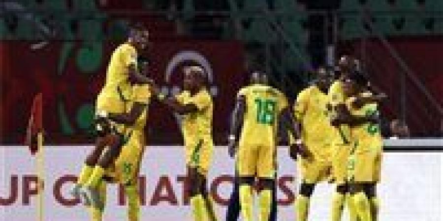 التشكيل الرسمي لمنتخب جنوب أفريقيا وزيمبابوي في كأس أمم أفريقيا