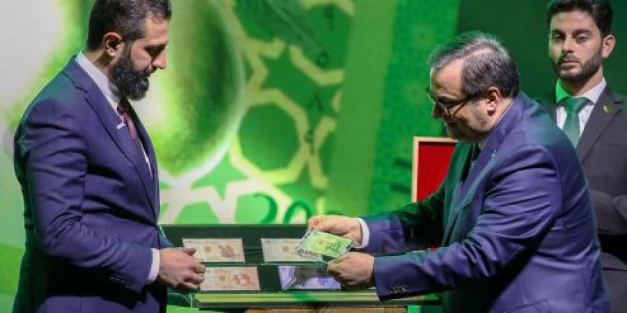 أحمد الشرع يكشف عن صورة العملة الجديدة في سوريا.. صور