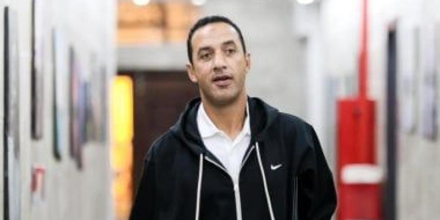 أحمد عبد العزيز يعلن قائمة سموحة للقاء كهرباء الإسماعيلية غدا