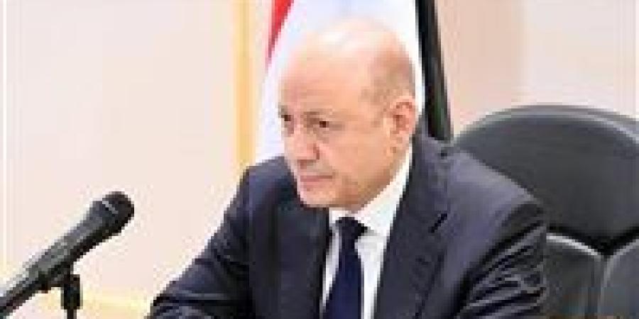 «إعلان حالة طوارئ».. مجلس القيادة الرئاسي اليمني يعلن فرض حظر جوي وبري وبحري على كافة الموانئ