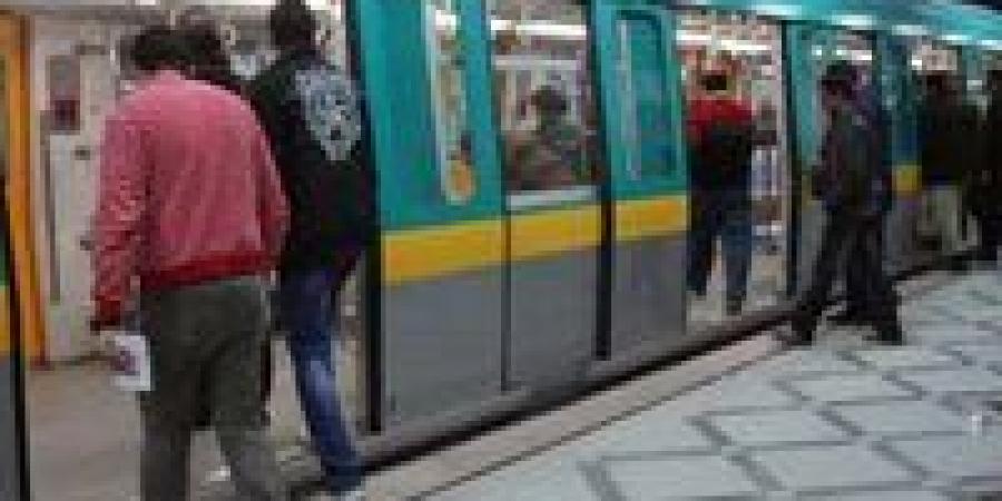 احتفالًا بالعام الجديد.. مد ساعات عمل مترو الأنفاق حتى فجر الخميس