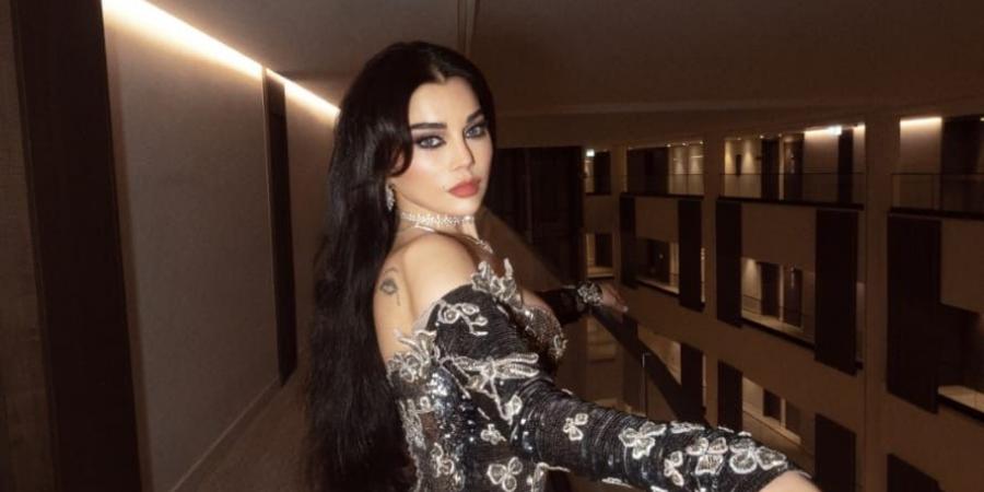 هيفاء وهبي تتألّق في ليلة رأس السنة.. حفل كامل العدد في أبو ظبي وتفاعل جماهيري رائع