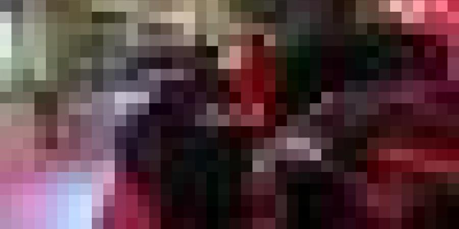 #شاهد.. لحظة عودة لاعب المنتخب الوطني #إسماعيل_بن_ناصر إلى مقر إقامة #الخضر